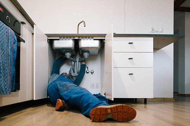 Professional Leak Detection technician working in Allison, IA
